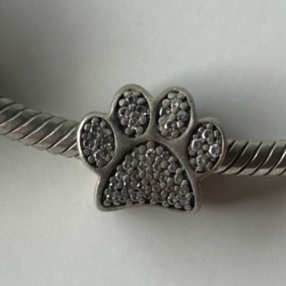 Authentic Pandora Sterling Silver Bracelet with 6 Pandora Sterling Silver Charms - Picture 11 of 16